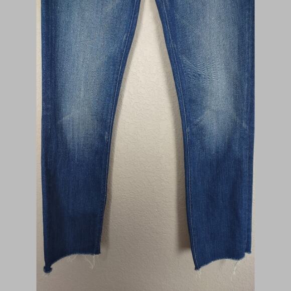 MOTHER The Mid Rise Dazzler Crop Fray Jeans In Squeeze It Size 25 - Picture 13 of 16